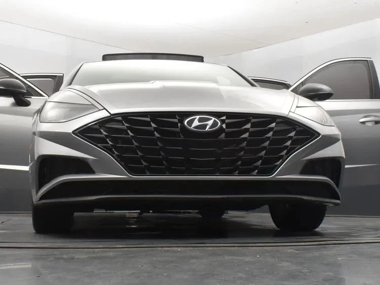 2022 Hyundai Sonata - Image 11 of 12