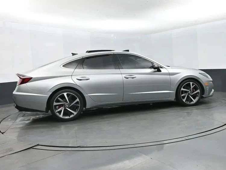 2022 Hyundai Sonata - Image 4 of 12