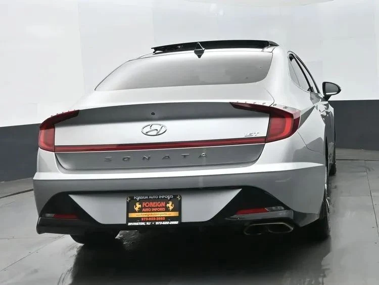 2022 Hyundai Sonata - Image 8 of 12