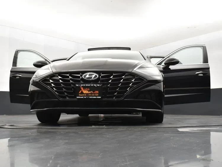 2022 Hyundai Sonata - Image 11 of 12