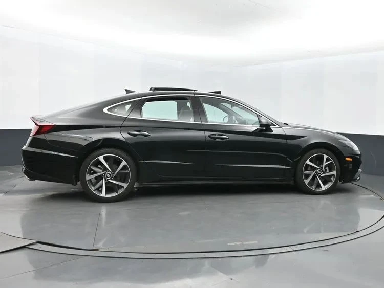 2022 Hyundai Sonata - Image 4 of 12
