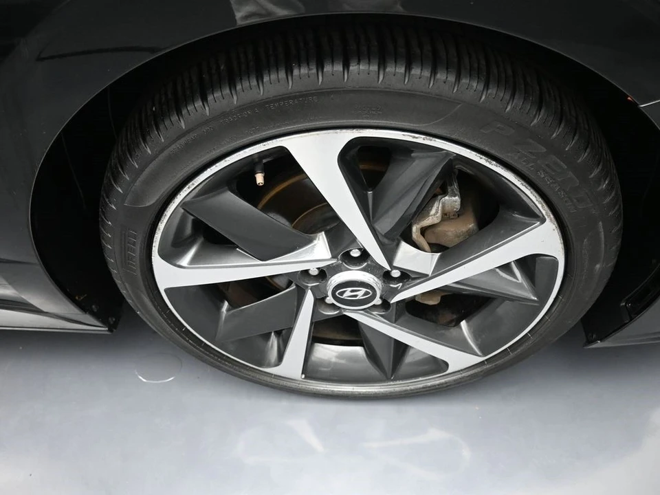 2022 Hyundai Sonata - Image 13 of 21