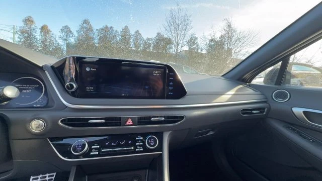 2022 Hyundai Sonata - Image 6 of 8