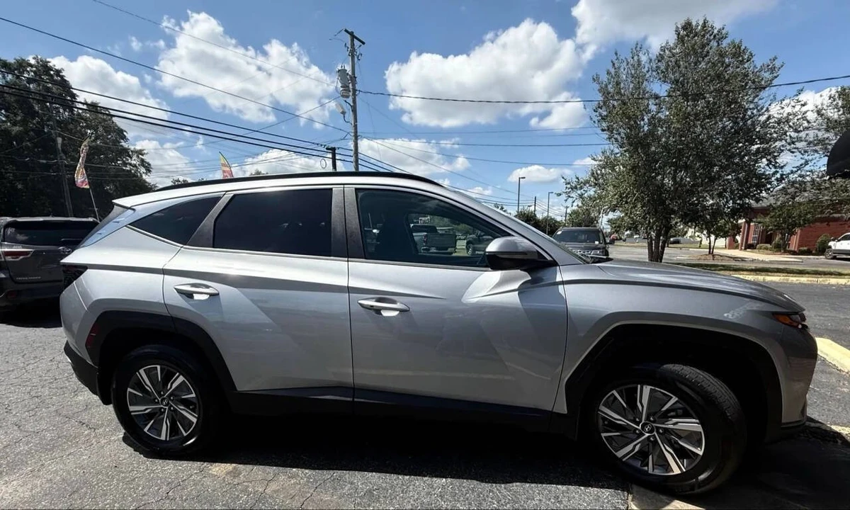 2022 Hyundai Tucson - Image 13 of 16