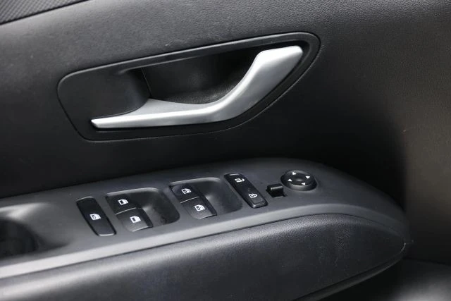 2022 Hyundai Tucson - Image 10 of 12