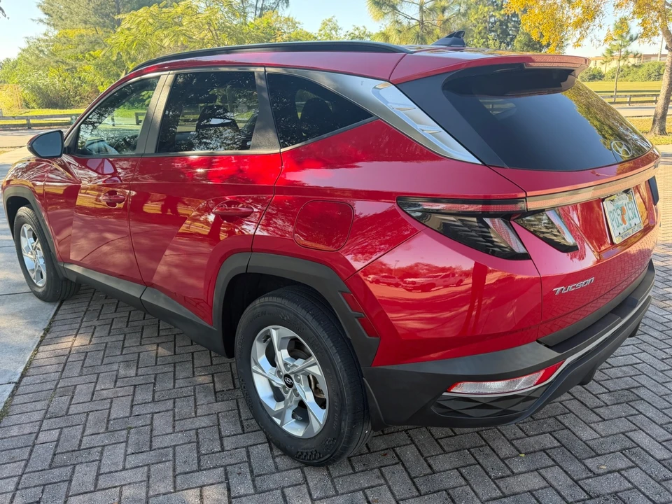 2022 Hyundai Tucson - Image 8 of 19