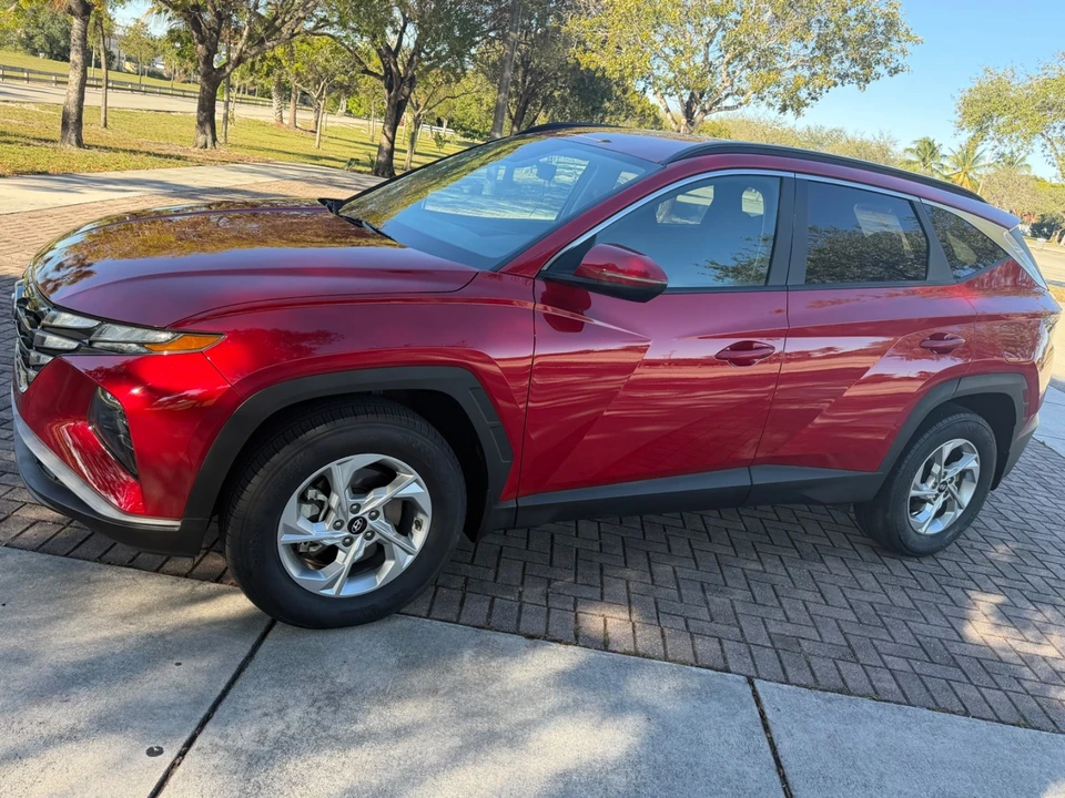 2022 Hyundai Tucson - Image 10 of 19