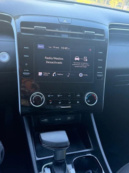 2022 Hyundai Tucson - Image 17 of 19