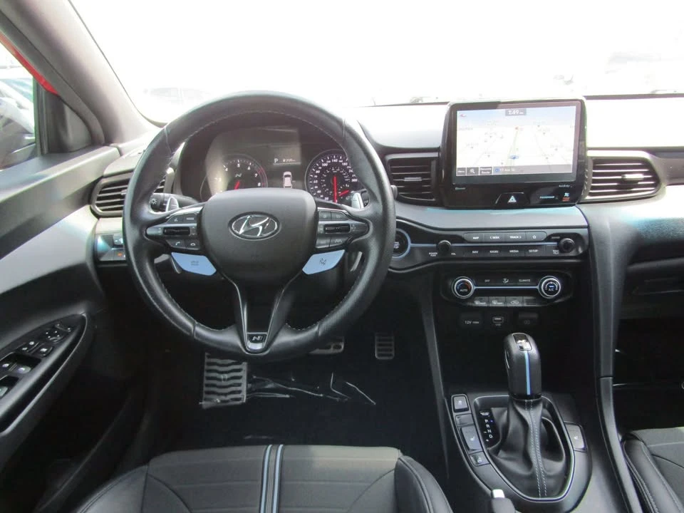 2022 Hyundai Veloster - Image 2 of 20