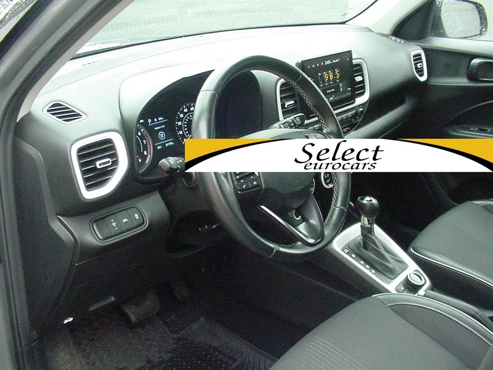 2022 Hyundai Venue - Image 9 of 12