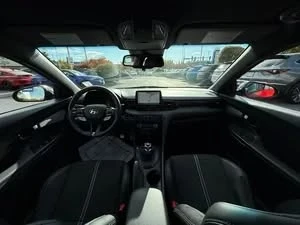 2022 Hyundai Veloster - Image 8 of 10