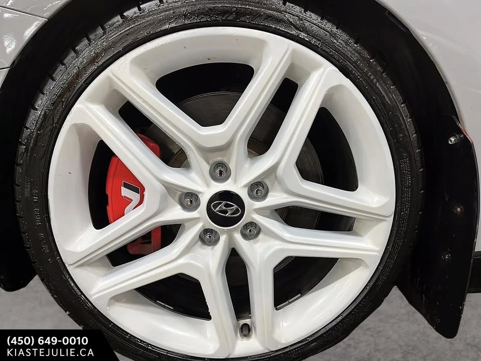 2022 Hyundai Veloster N - Image 11 of 20