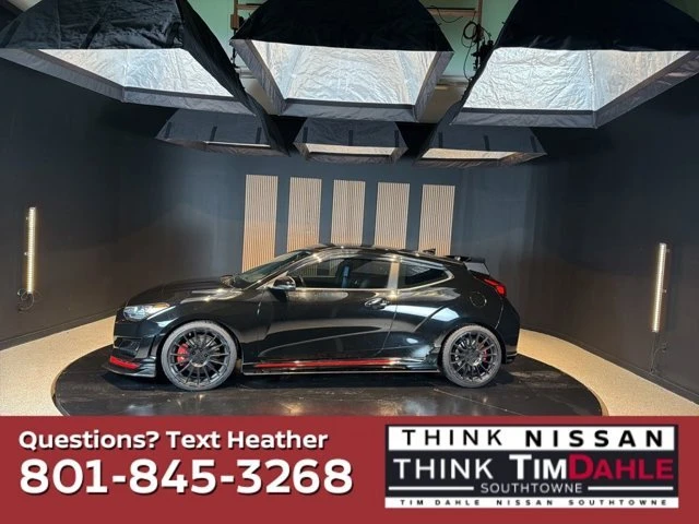 2022 Hyundai Veloster N - Image 2 of 11