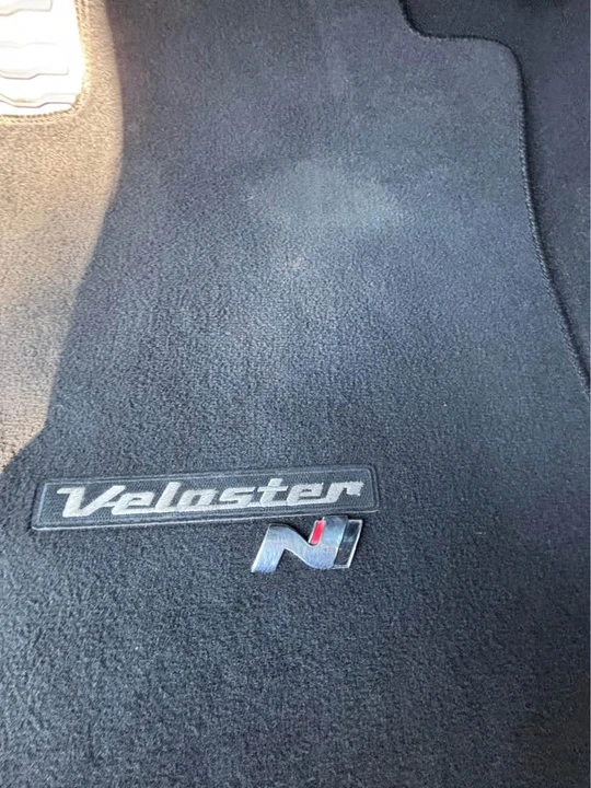 2022 Hyundai Veloster N - Image 7 of 10