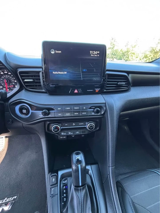 2022 Hyundai Veloster N - Image 6 of 10