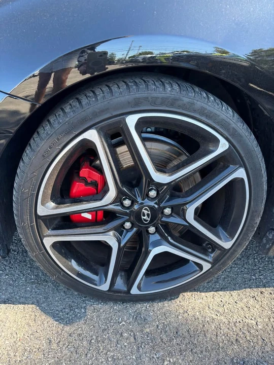 2022 Hyundai Veloster N - Image 9 of 10