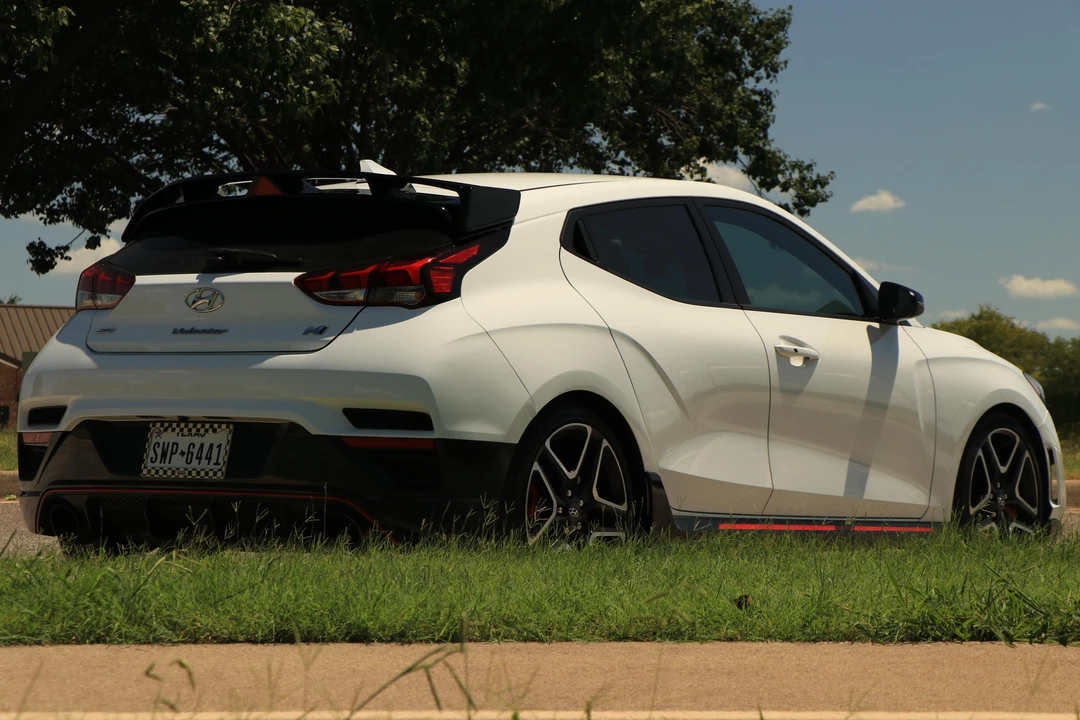 2022 Hyundai Veloster N - Image 5 of 9