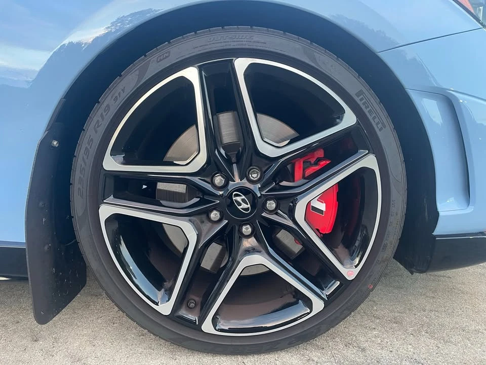 2022 Hyundai Veloster N - Image 12 of 17