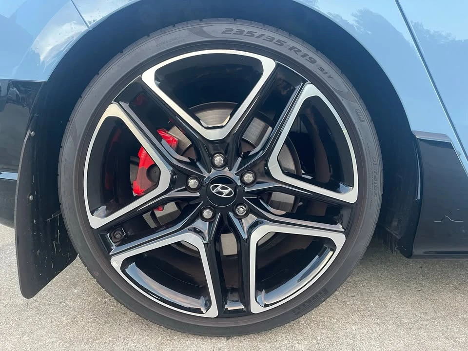 2022 Hyundai Veloster N - Image 13 of 17
