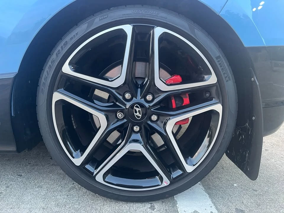 2022 Hyundai Veloster N - Image 10 of 17