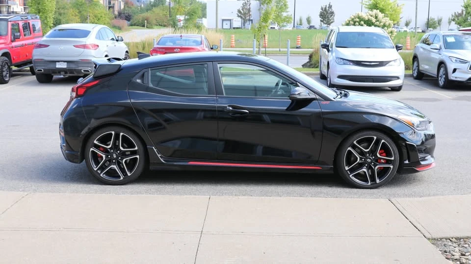 2022 Hyundai Veloster N - Image 8 of 16