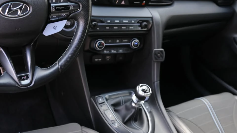 2022 Hyundai Veloster N - Image 13 of 16