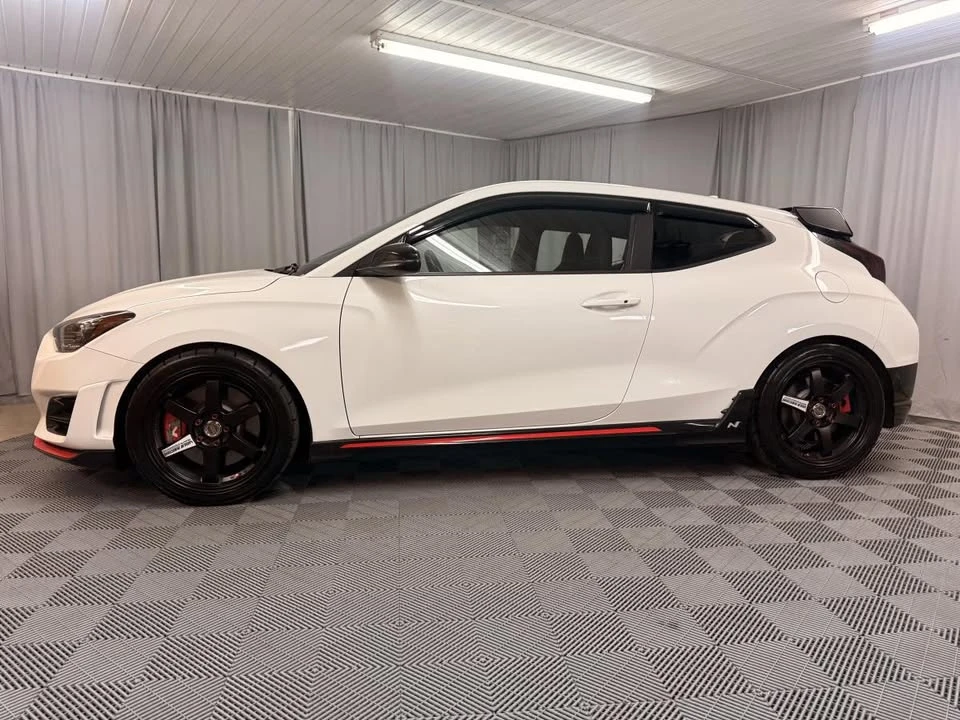 2022 Hyundai Veloster N - Image 2 of 20