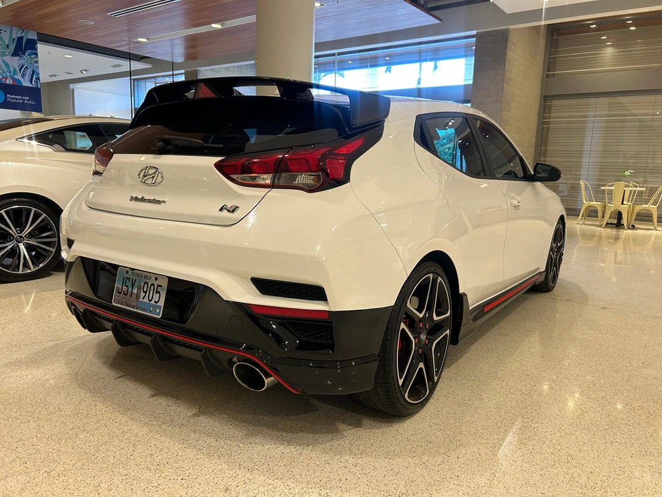 2022 Hyundai Veloster N - Image 2 of 4