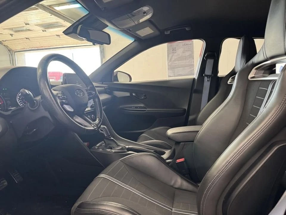 2022 Hyundai Veloster - Image 10 of 10