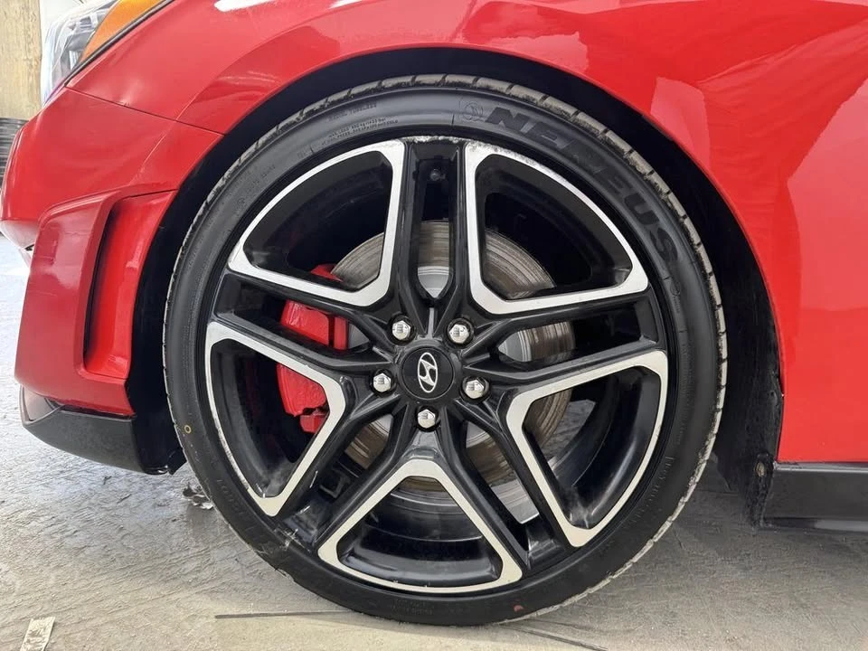 2022 Hyundai Veloster - Image 7 of 10
