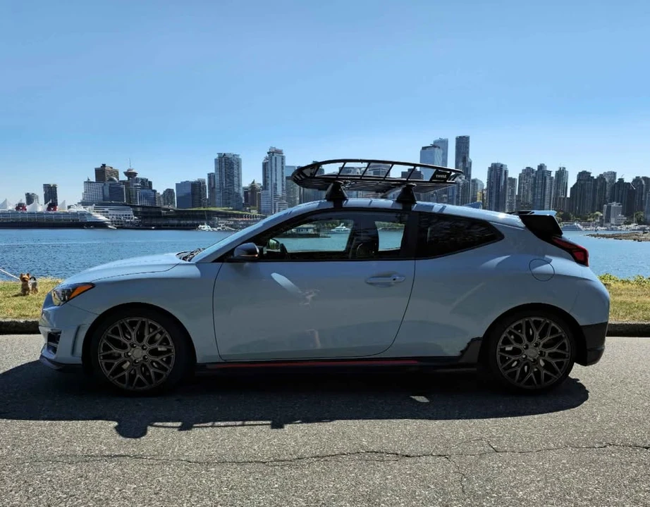 2022 Hyundai Veloster - Image 10 of 11