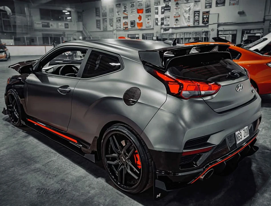 2022 Hyundai Veloster - Image 2 of 8