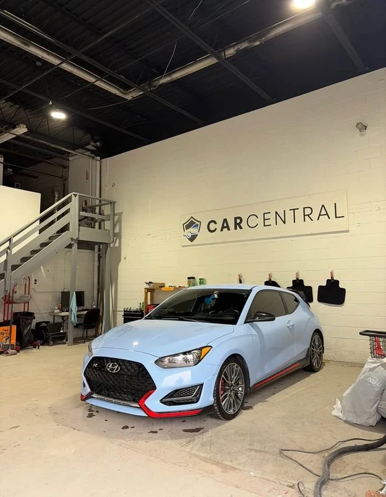 2022 Hyundai Veloster - Image 2 of 5