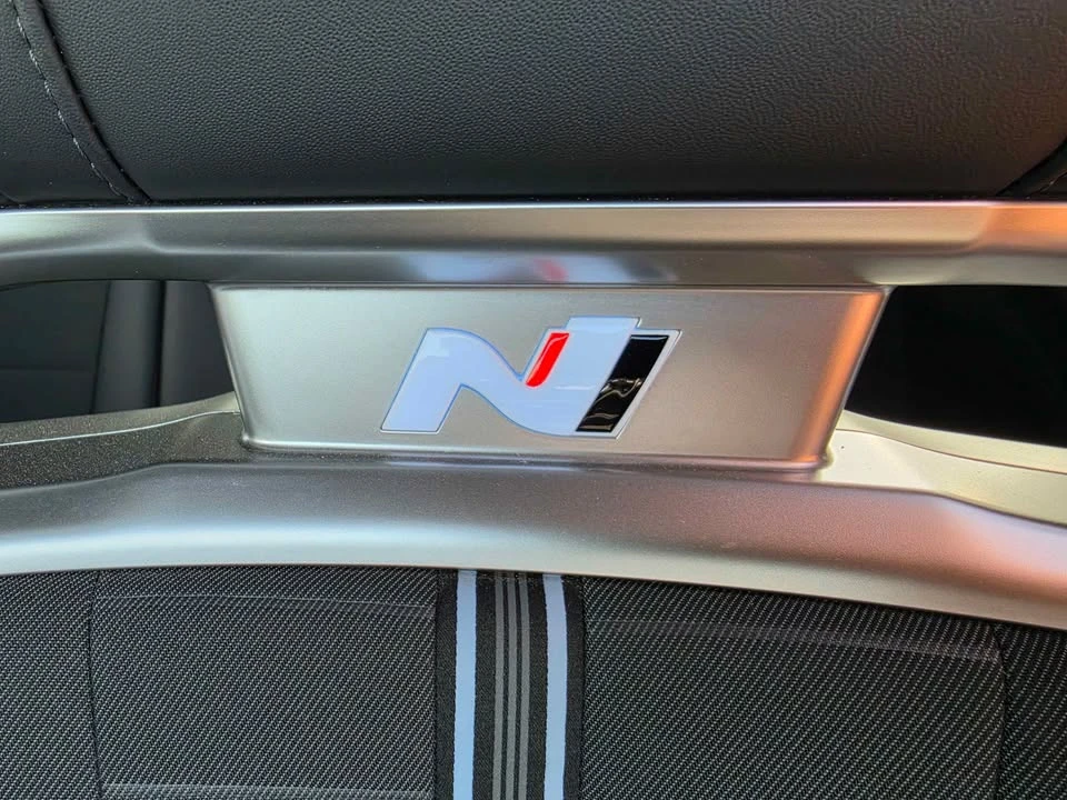 2022 Hyundai Veloster - Image 8 of 17
