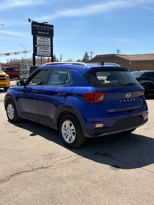 2022 Hyundai Venue - Image 6 of 11