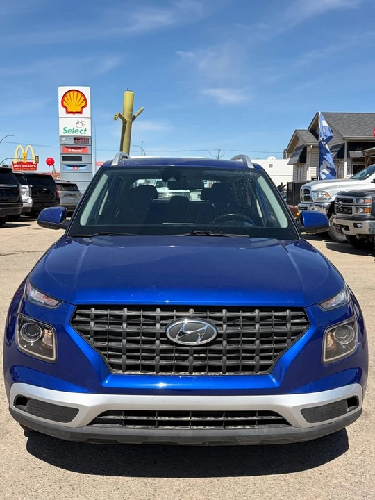 2022 Hyundai Venue - Image 2 of 11