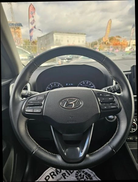 2022 Hyundai Venue - Image 11 of 12