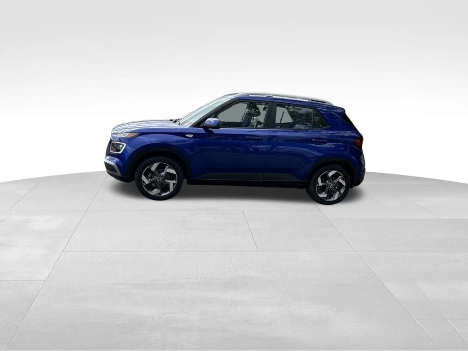 2022 Hyundai Venue - Image 3 of 12