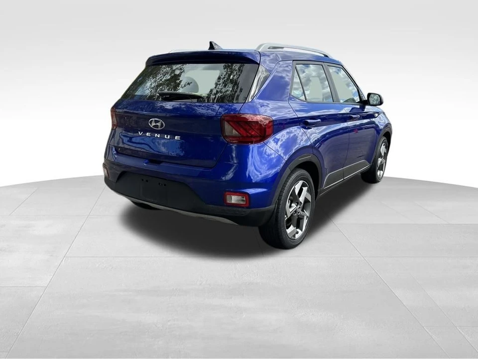 2022 Hyundai Venue - Image 7 of 12