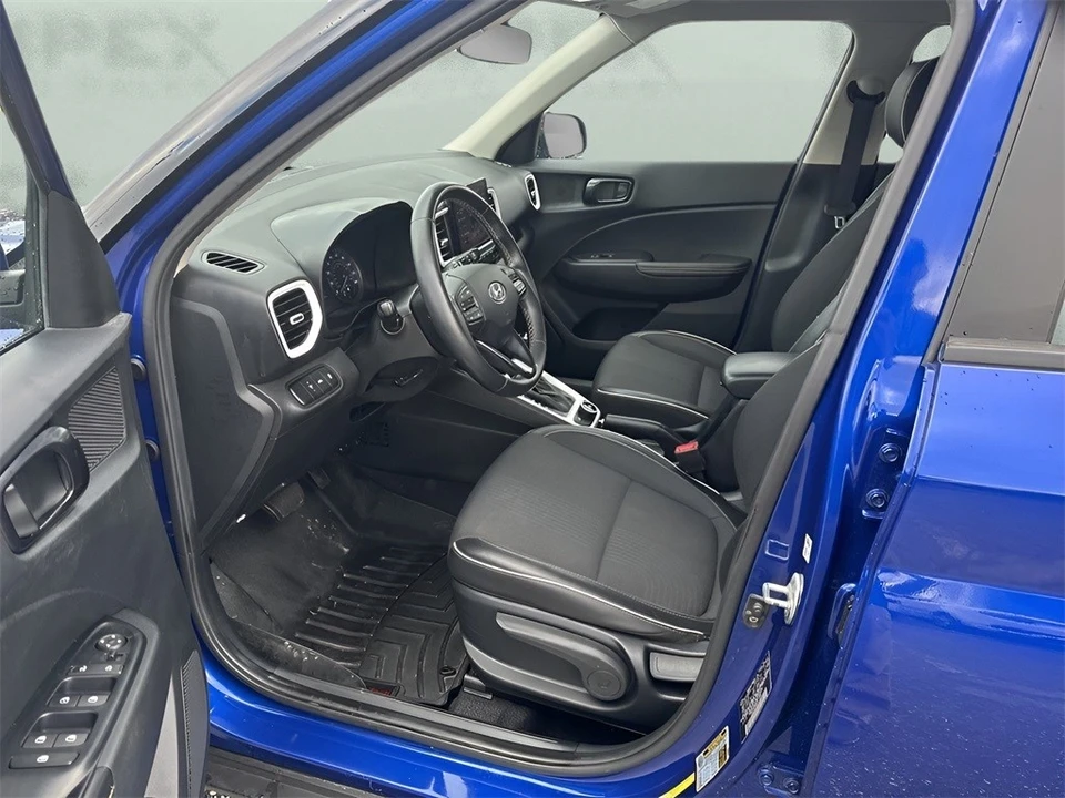2022 Hyundai Venue - Image 9 of 12