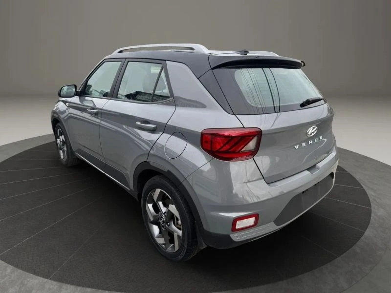 2022 Hyundai Venue - Image 7 of 12