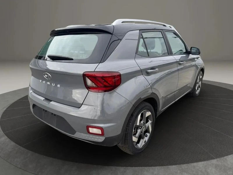 2022 Hyundai Venue - Image 5 of 12