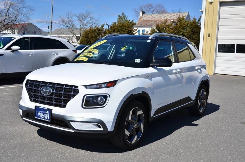 2022 Hyundai Venue - Image 5 of 12