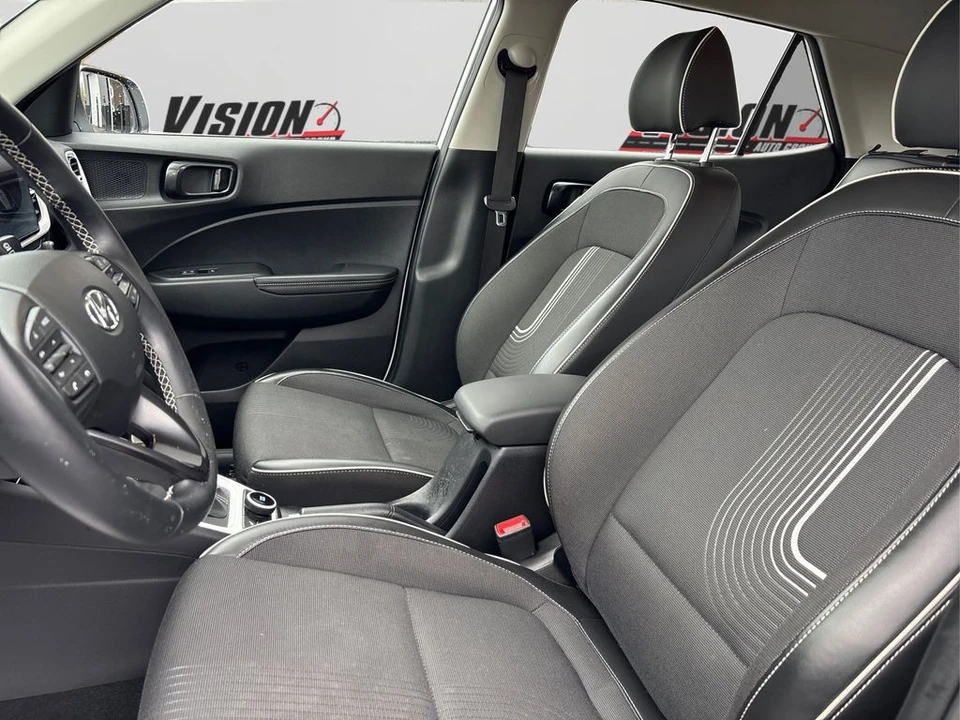2022 Hyundai Venue - Image 9 of 12