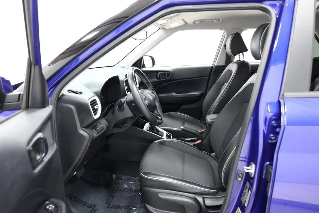 2022 Hyundai Venue - Image 11 of 12