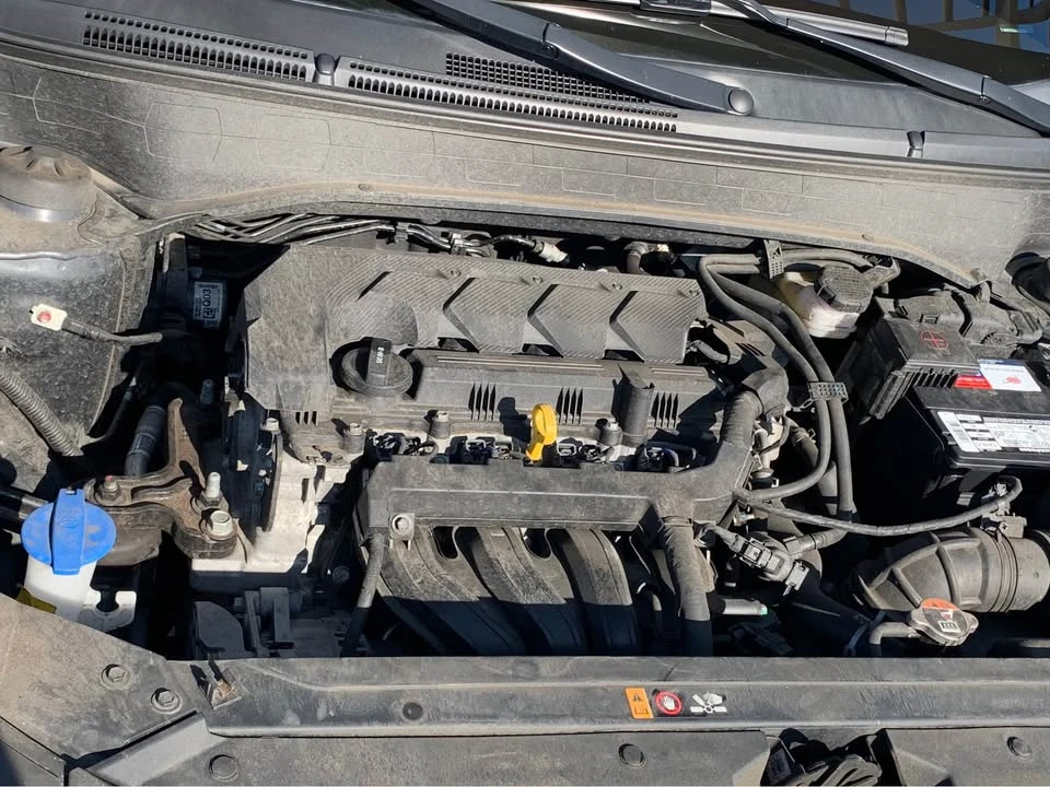 2022 Hyundai Venue - Image 8 of 9