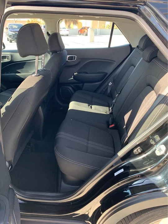 2022 Hyundai Venue - Image 4 of 9