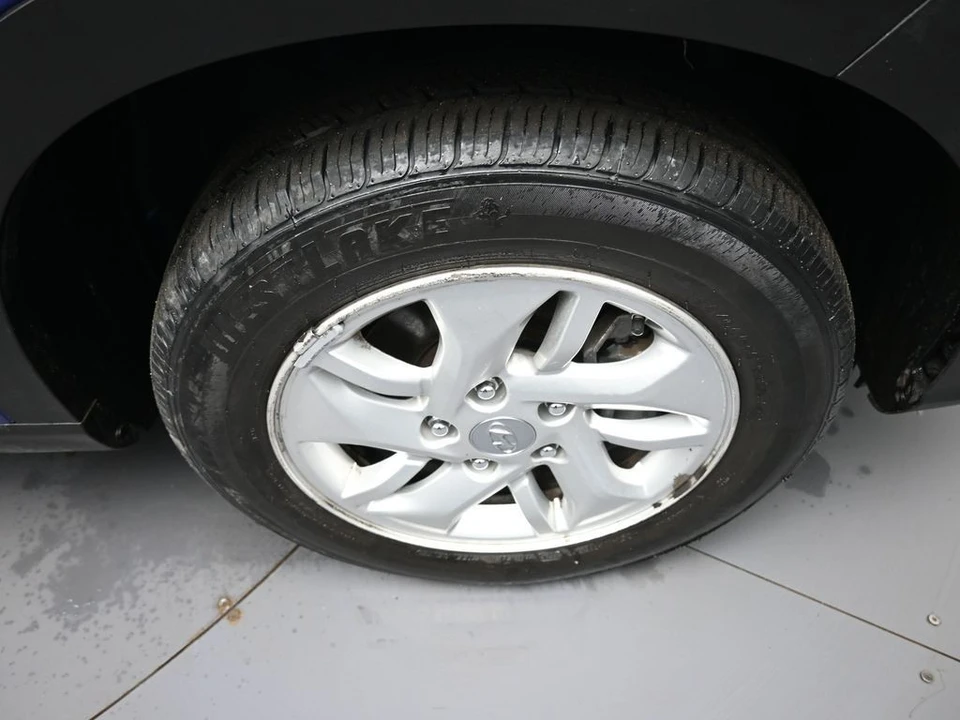 2022 Hyundai Venue - Image 13 of 21