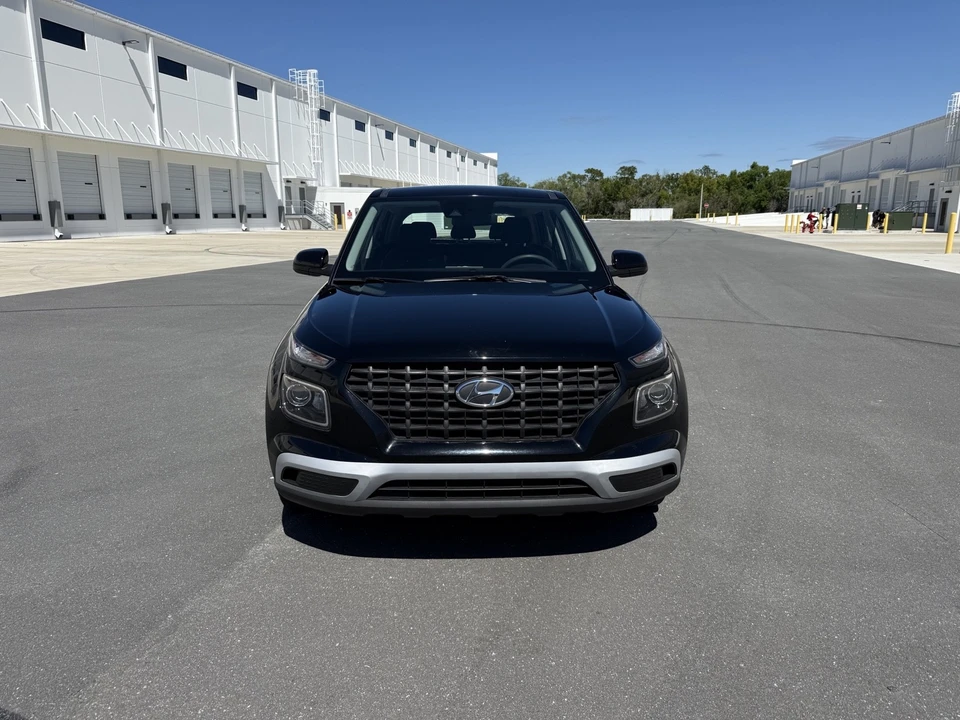 2022 Hyundai Venue - Image 8 of 18