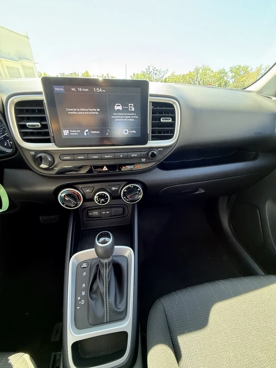 2022 Hyundai Venue - Image 11 of 18
